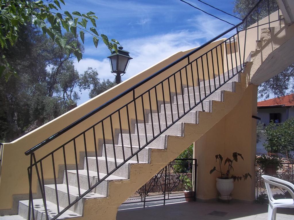 Tsoukaládhes En Leuko Apartments חדר תמונה
