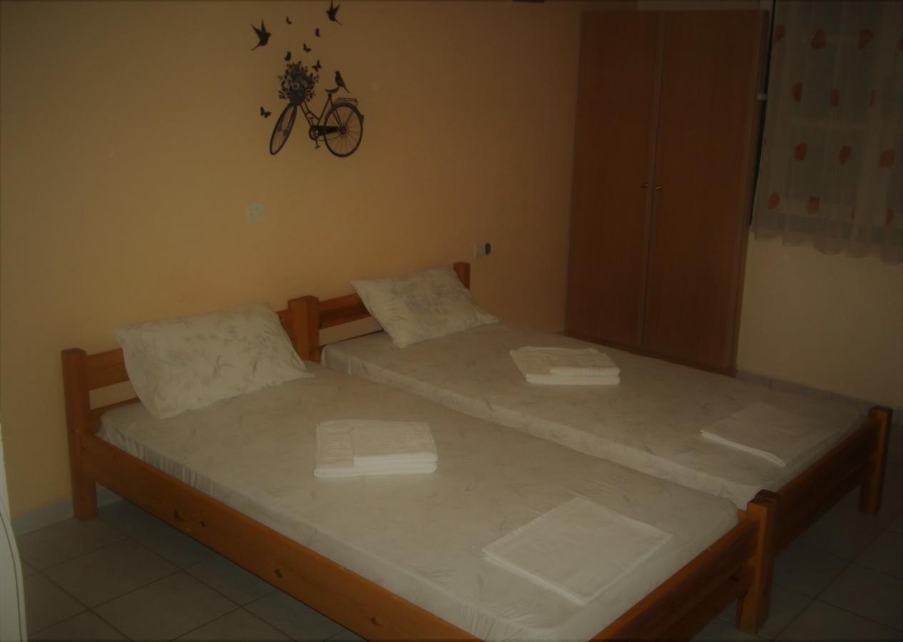 Tsoukaládhes En Leuko Apartments מראה חיצוני תמונה