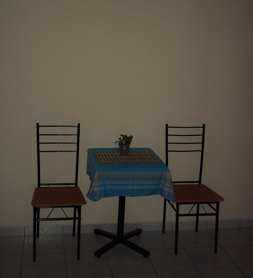 Tsoukaládhes En Leuko Apartments מראה חיצוני תמונה